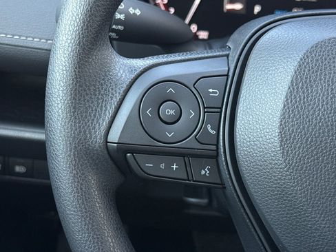 New 2025 Toyota RAV4 XLE image 28