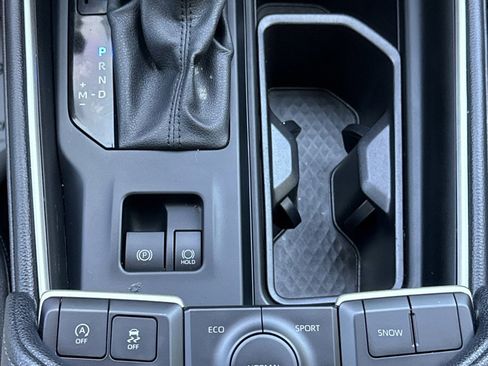 Used 2025 Toyota Grand Highlander FWD image 33