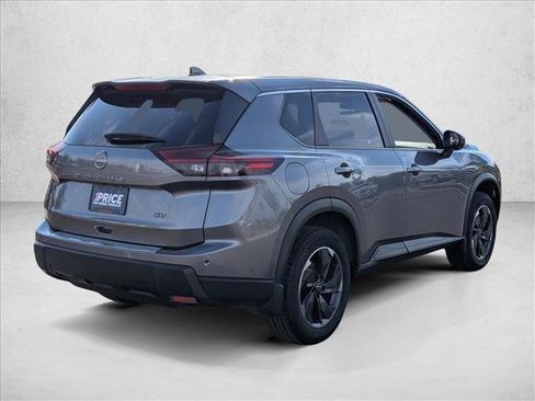 Used 2024 Nissan Rogue SV FWD image 5