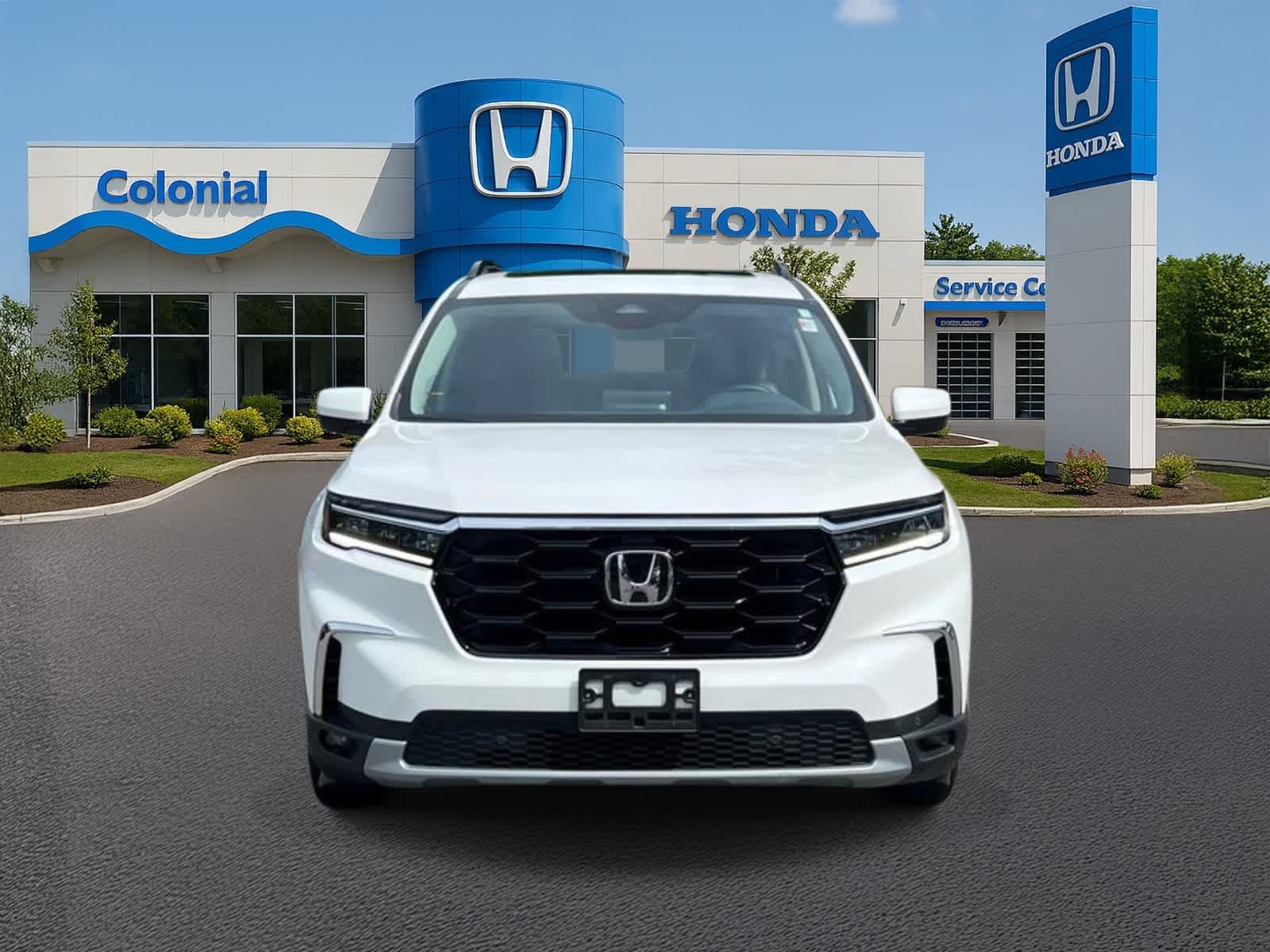 Used 2024 Honda Pilot Touring image 9