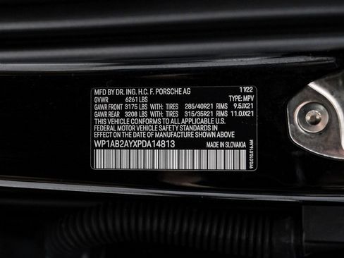 Used 2023 Porsche Cayenne S Platinum w/ Premium Package Plus image 57