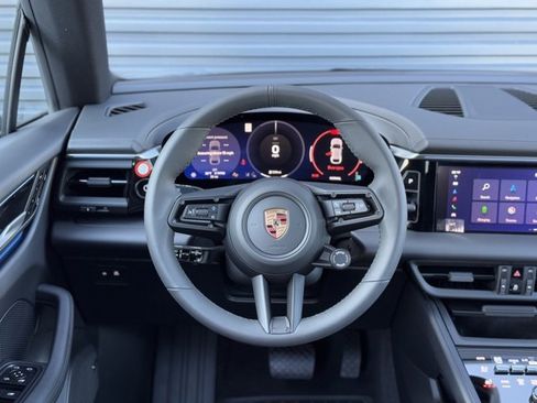 New 2025 Porsche Macan Electric image 20