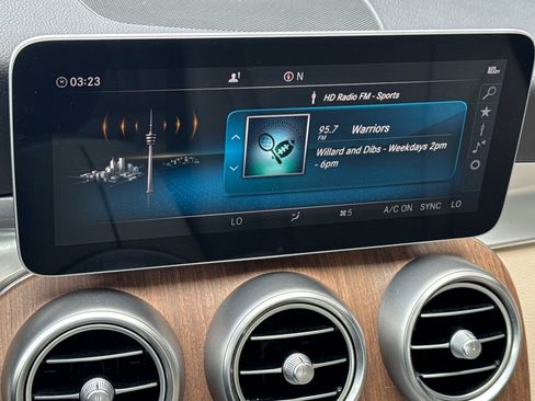 Used 2019 Mercedes-Benz C 300 Sedan image 19