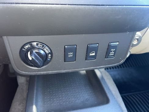 Used 2011 Nissan Xterra PRO-4X w/ Pro-4x Leather Pkg image 14