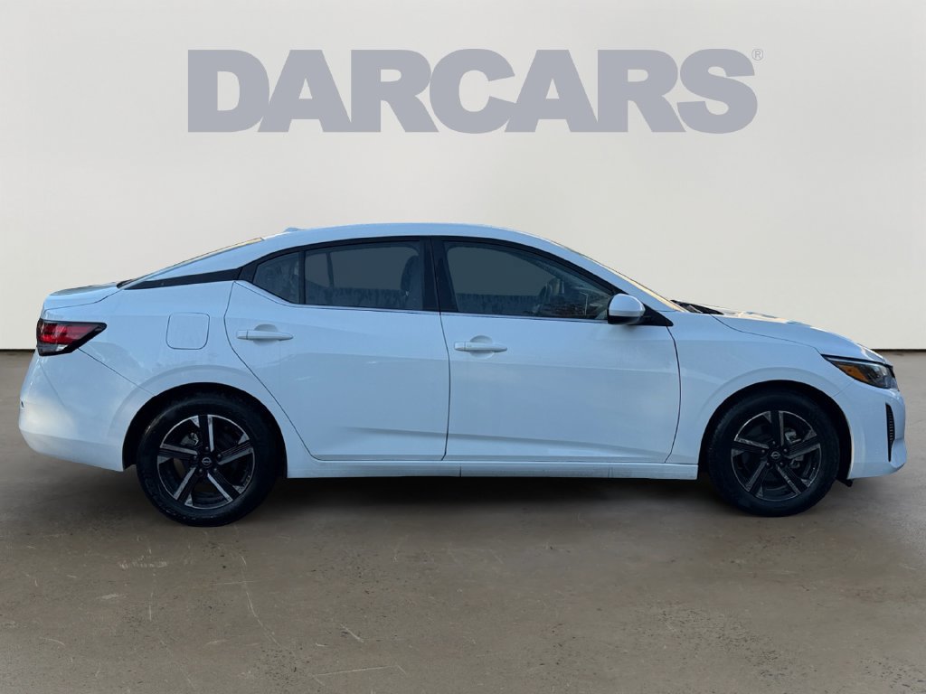 Used 2025 Nissan Sentra SV FWD image 8