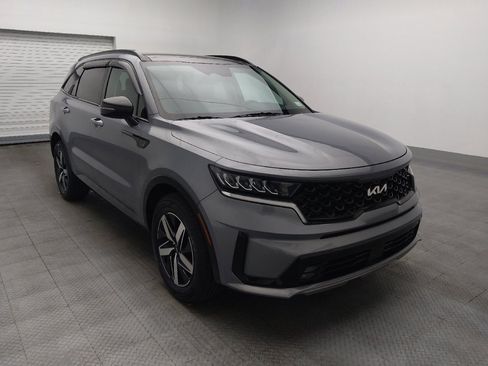 Used 2022 Kia Sorento EX w/ Panoramic Sunroof Package image 13