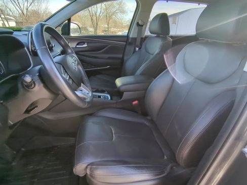 Used 2020 Hyundai Santa Fe Limited image 12