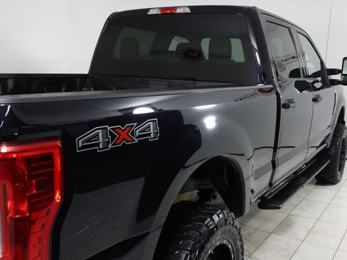 Used 2019 Ford F250 XLT image 40