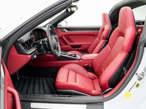 Used 2024 Porsche 911 Targa 4S image 6