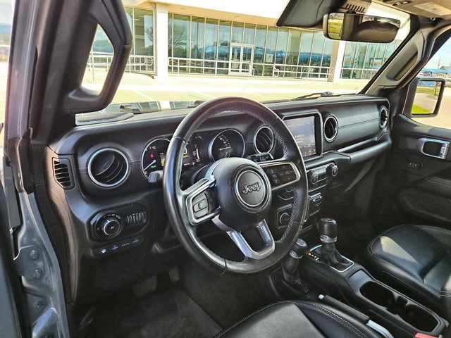 Used 2021 Jeep Wrangler Unlimited Sahara w/ Cold Weather Group AWD/4WD image 10