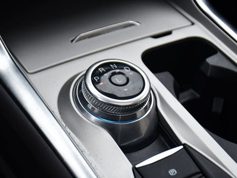 Used 2023 Ford Explorer Platinum w/ Technology Package image 34