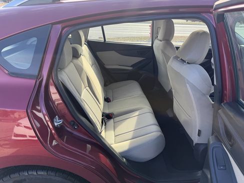 Used 2021 Subaru Impreza 2.0i Premium image 12