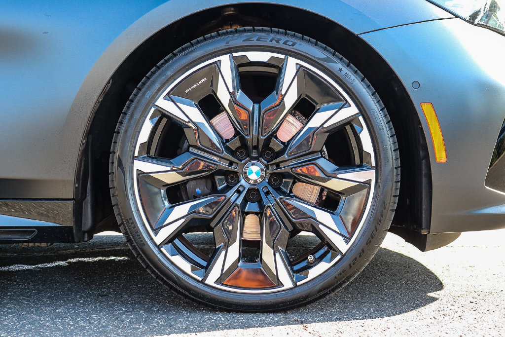 Certified 2024 BMW 530i w/ M Sport Package RWD image 8