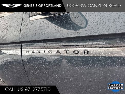 Used 2025 Lincoln Navigator L Reserve image 10