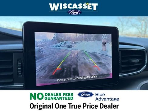 Certified 2022 Ford Explorer XLT w/ Equipment Group 202A image 11