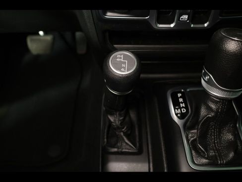 Used 2022 Jeep Wrangler Unlimited Sport image 24