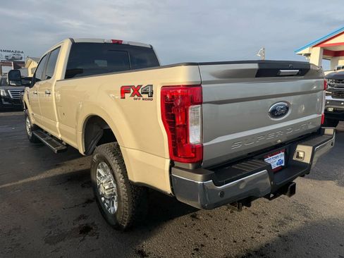Used 2017 Ford F350 Lariat w/ Chrome Package image 3