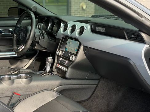 Used 2016 Ford Mustang GT Premium w/ Equipment Group 401A RWD image 9
