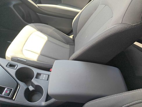 Used 2024 Subaru Crosstrek 2.0i image 21