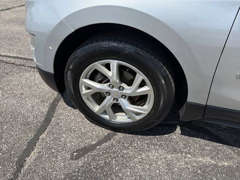 Used 2018 Chevrolet Equinox Premier AWD/4WD image 32