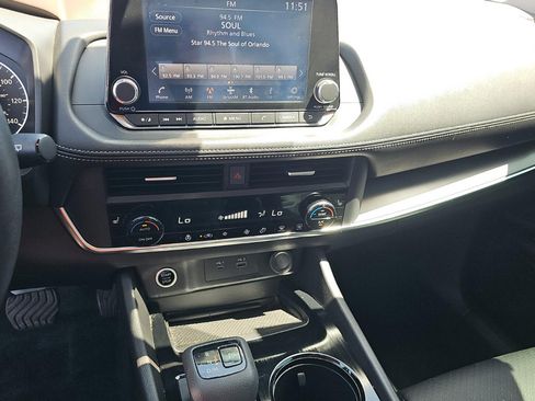 Used 2023 Nissan Rogue SV w/ SV Premium B Package AWD/4WD image 11
