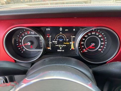 Used 2020 Jeep Gladiator Rubicon AWD/4WD image 18