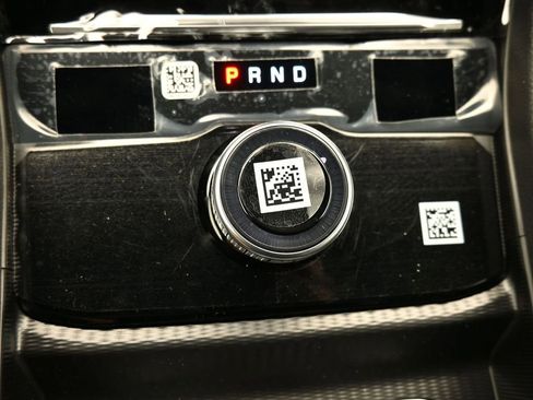 New 2025 Jeep Grand Cherokee Altitude image 24