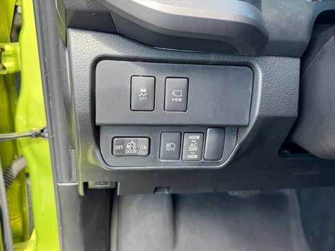 Used 2023 Toyota Tacoma TRD Sport w/ TRD Premium Sport Package AWD/4WD image 20