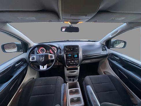 Used 2012 Dodge Grand Caravan SE image 20