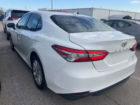 Used 2020 Toyota Camry LE w/ Carpet Mat Package image 6