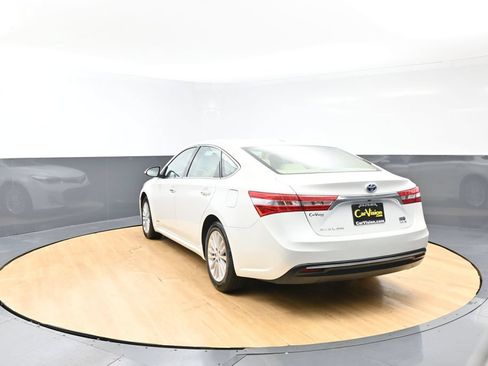 Used 2015 Toyota Avalon XLE Touring FWD image 4