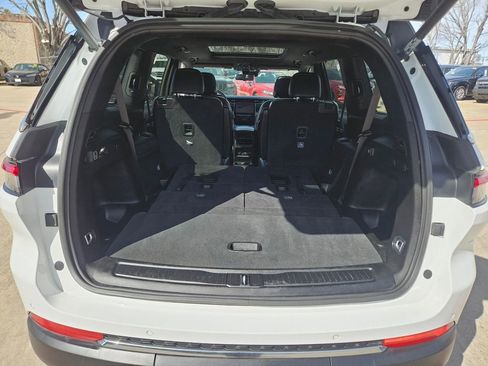 Used 2024 Jeep Grand Cherokee L Limited w/ Luxury Tech Group II image 25