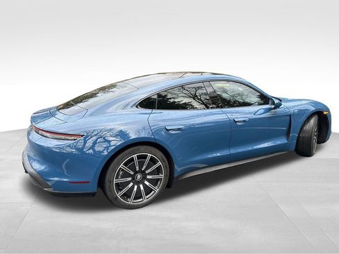 Used 2022 Porsche Taycan 4S image 8