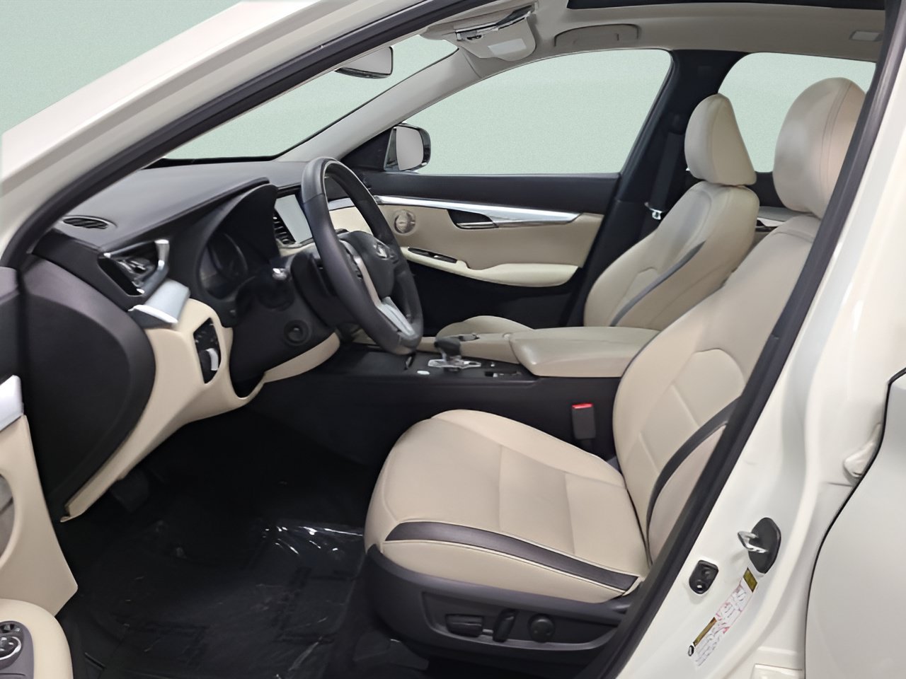 Used 2019 INFINITI QX50 Essential w/ Proactive Package AWD/4WD image 18