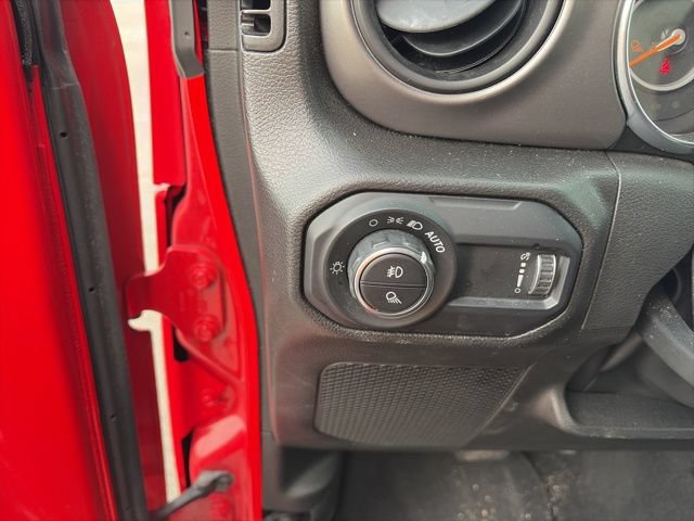 Used 2023 Jeep Gladiator Sport AWD/4WD image 19
