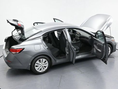 Used 2024 Nissan Sentra S FWD image 38