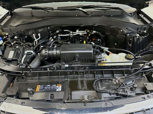 Used 2022 Ford Explorer XLT w/ Equipment Group 202A image 36