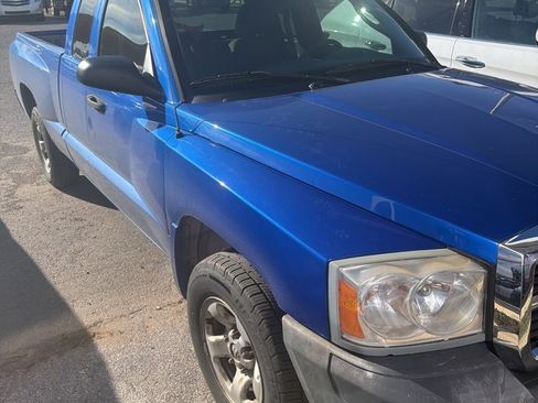 Used 2007 Dodge Dakota ST image 1