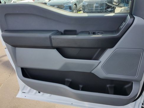 New 2026 Ford F250 XL w/ XL Chrome Package image 21