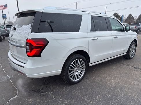 Used 2023 Ford Expedition Max Platinum image 5