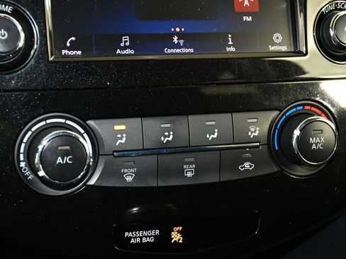 Used 2019 Nissan Rogue S w/ Special Edition Package image 29