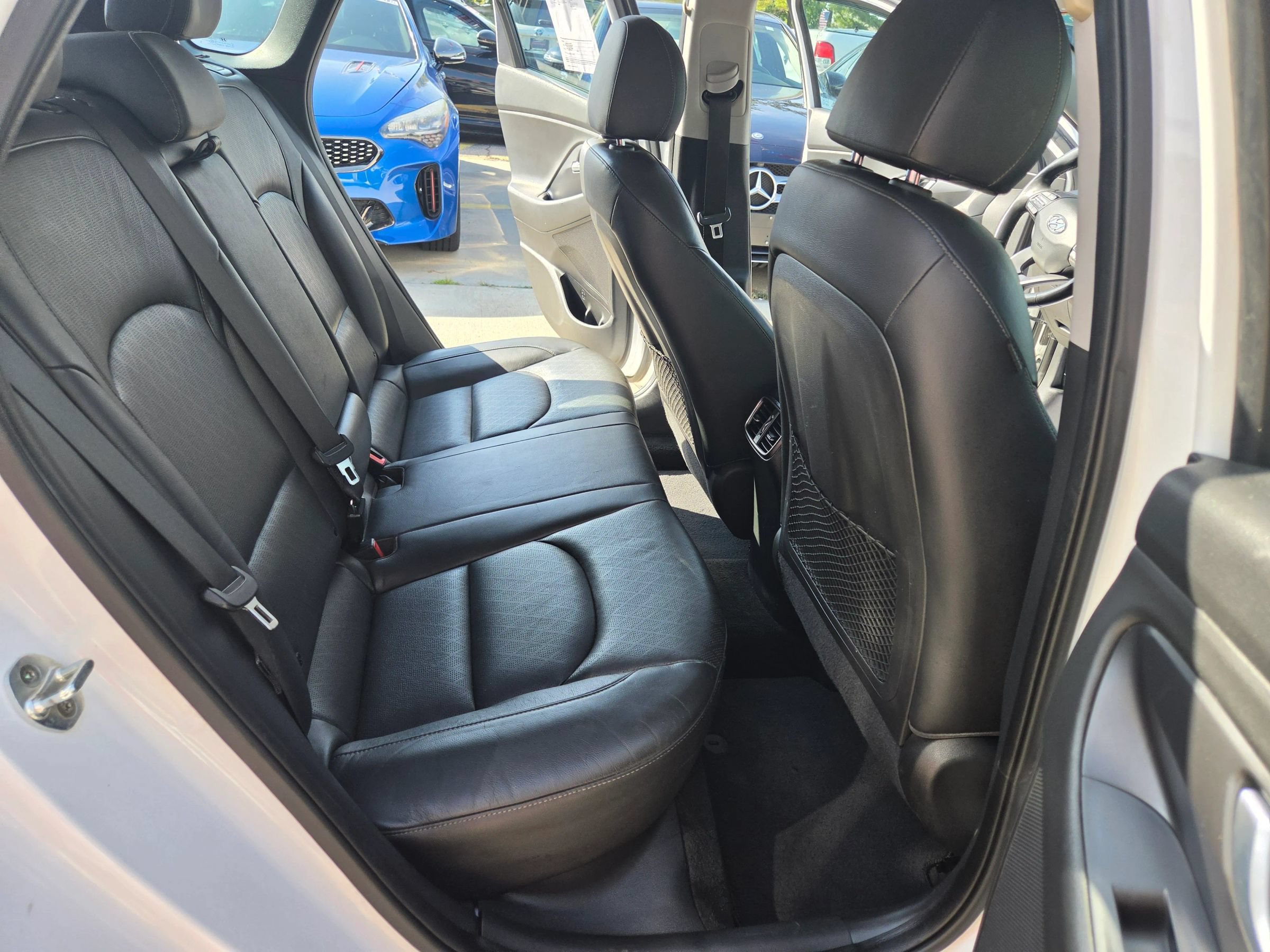 Used 2018 Hyundai Elantra GT w/ Tech Package 03 FWD image 13
