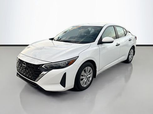 Certified 2025 Nissan Sentra S image 4