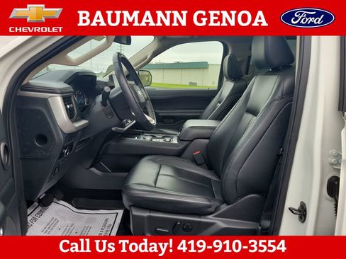Used 2023 Ford Expedition XLT AWD/4WD image 9