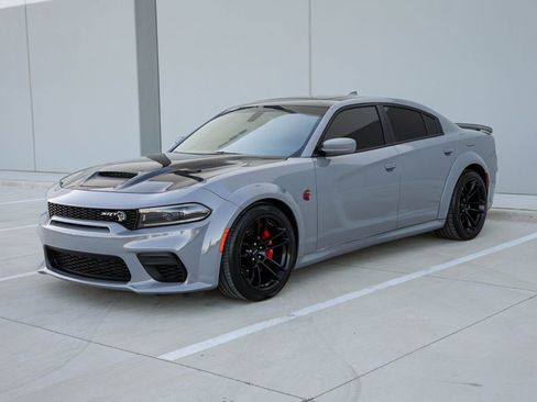 Used 2022 Dodge Charger SRT Hellcat image 4