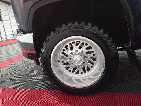 Used 2022 Chevrolet Silverado 2500 LT w/ Convenience Package image 78