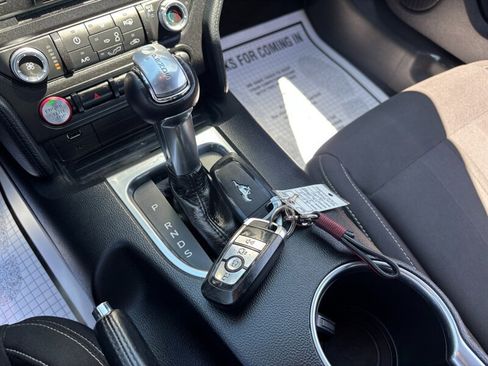 Used 2018 Ford Mustang Coupe RWD image 19