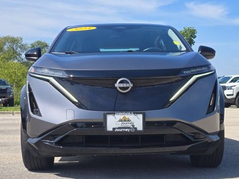 Used 2023 Nissan Ariya AWD image 3