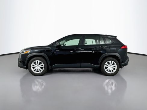 Certified 2022 Toyota Corolla Cross L AWD/4WD image 4