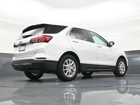 Used 2022 Chevrolet Equinox LT FWD image 28